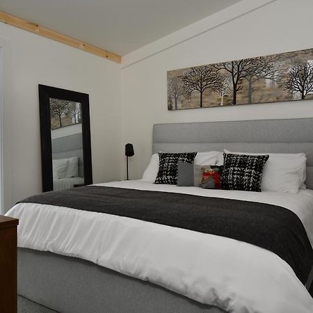 Destination Owl'S Head - Mtn Haus 호텔 Mansonville 외부 사진